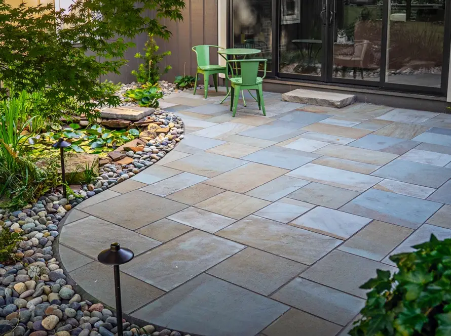 custom-paver-patio-landscapers